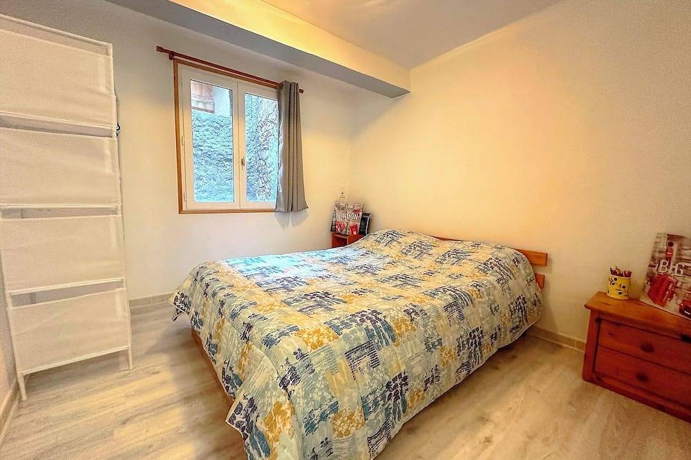 Village house in Aups, 15 minutes from the Gorges du Verdon in Aups, Región Brignoles