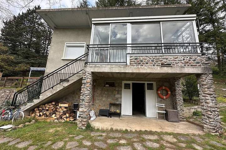 Location de vacances pour 4 personnes, avec Terrasse et Jardin à Chamalières-sur-Loire