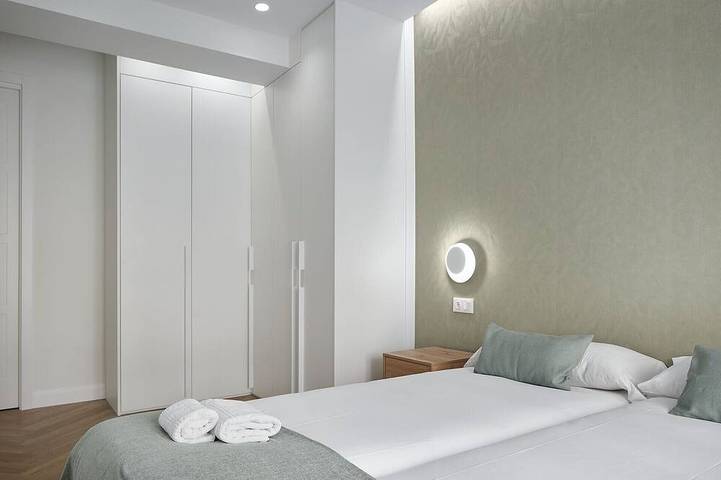 Entire apartment, Opera | The Rentals Collection in Zurriola (San Sebastian), San Sebastian