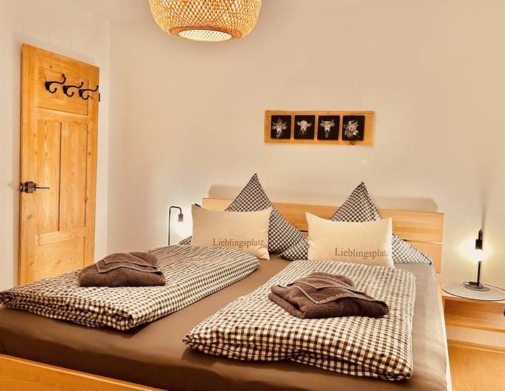 Ferienwohnung für 5 Personen, mit Terrasse und Garten in Thalkirchdorf