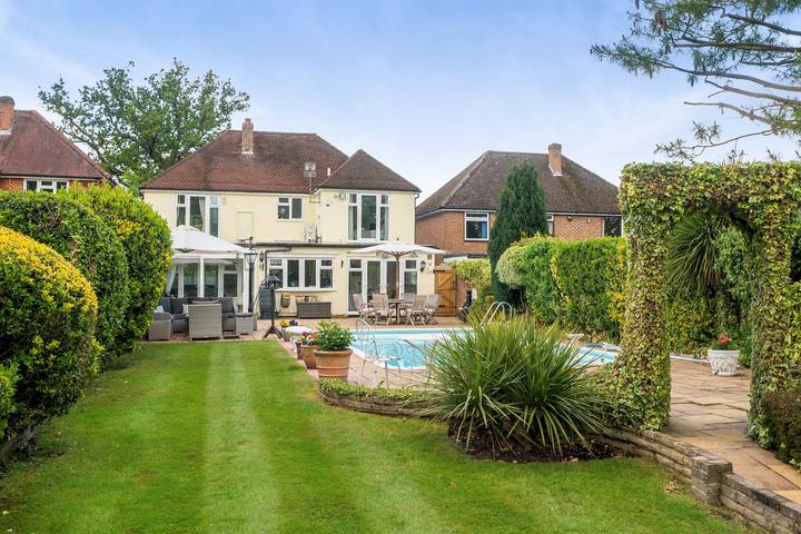 Holiday rental for 8 people, with garden in Surrey Hills