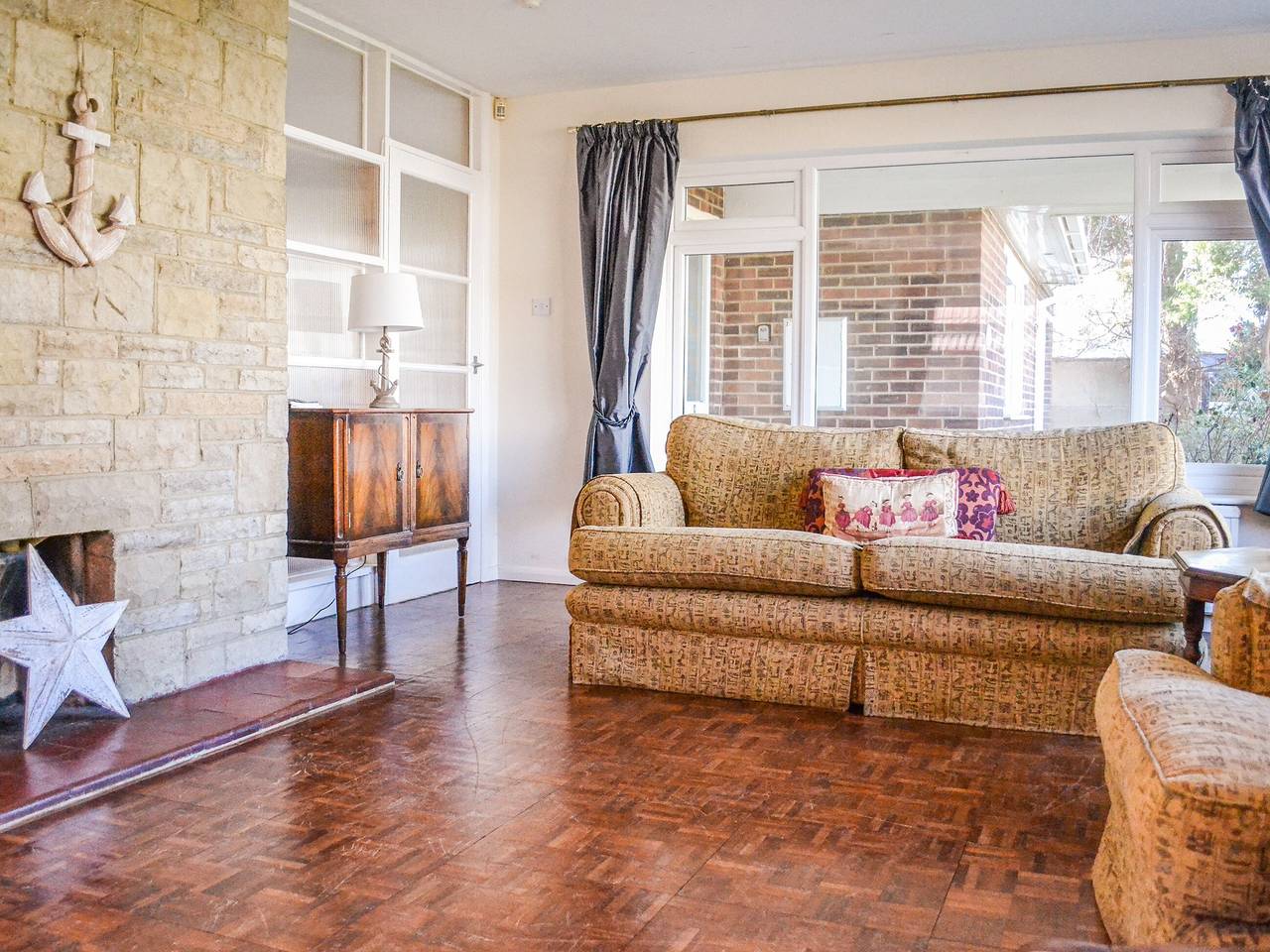 Botany Bay Bungalow in Botany Bay, Kent