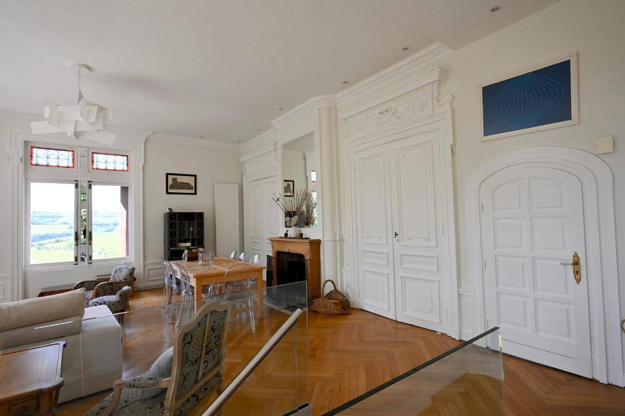 Appartement entier, Three-Bedroom Apartment in L'Étrat, Loire