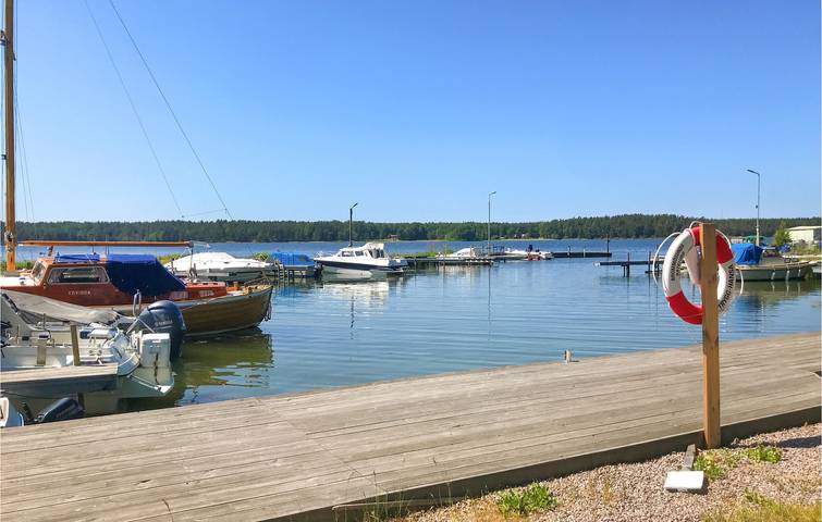 Ferienhaus für 3 Personen, mit Garten und Ausblick sowie Terrasse und Seeblick am Vänern - 2