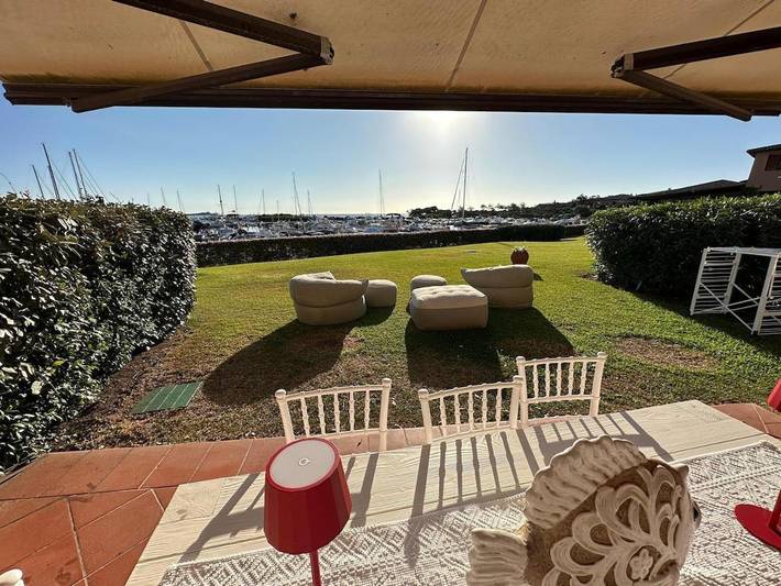 Appartement de vacances pour 6 personnes, avec jardin ainsi que piscine et vue