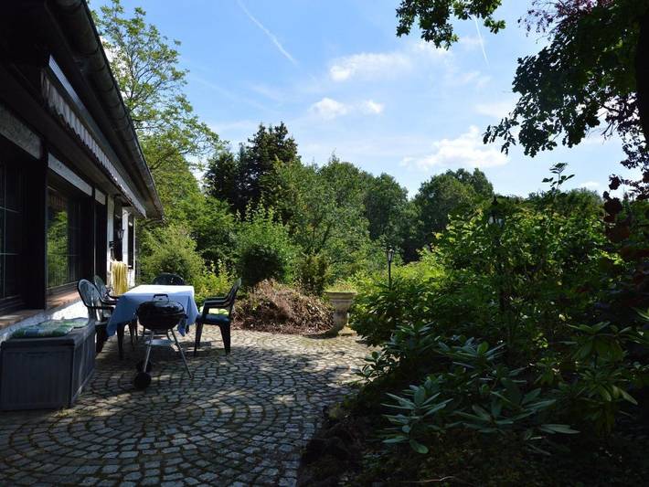 Ferienhaus für 8 Personen, mit Terrasse und Garten