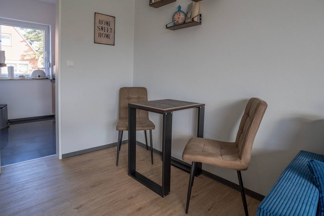 Ganze Wohnung, Ferienwohnung 'Wattwurm' mit Gemeinschaftsgarten und Wi-Fi in Norddeich, Norden und Umgebung