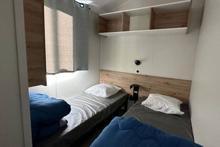 Mobil home pour 6 personnes dans Office De Tourisme Challes Les Eaux - 2