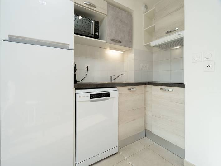 Location de vacances pour 6 personnes, avec terrasse ainsi que jardin et piscine à Valras-Plage - 4