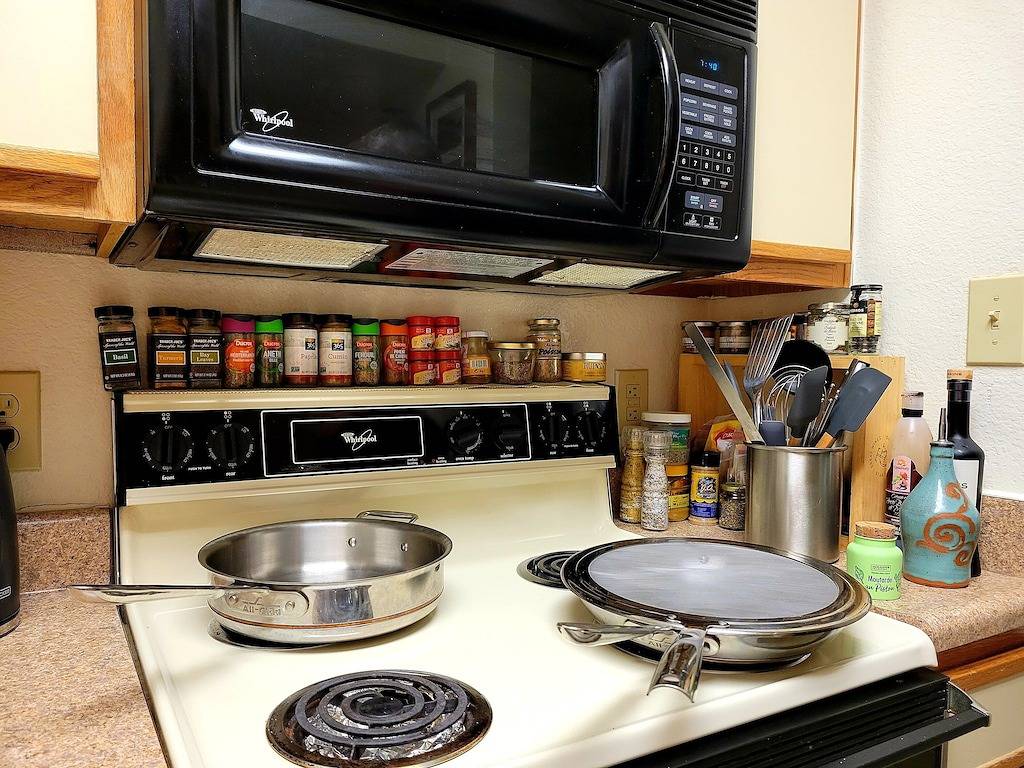 Ganze Wohnung, Cozy Condo Near City Dock - Your Perfect Annapolis Getaway! in Parole, Anne Arundel County