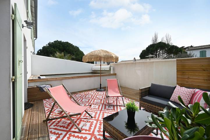 Gîte pour 8 personnes, avec piscine et terrasse à La Couarde-sur-Mer - 3