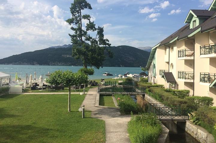 Location de vacances pour 5 personnes, avec jardin à Duingt