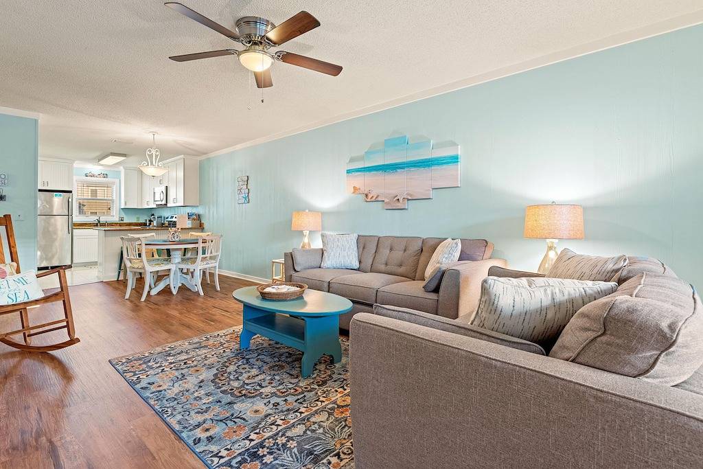 Ganze Wohnung, Corolla Condo: Gemeinschaftspool & Whirlpool, 350 Fuß zum Strandzugang in Corolla, Currituck County