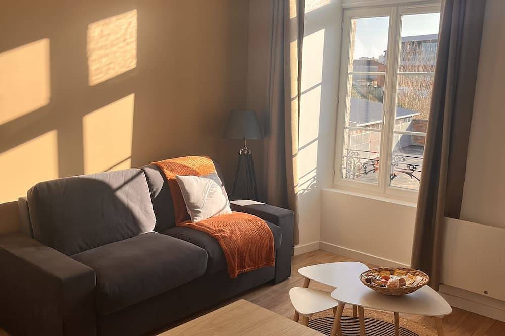 Entire apartment, Appartement Élégant in Angoulême, Charente