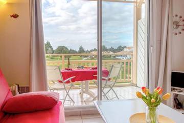 Gîte pour 2 personnes, avec piscine et balcon dans Golf de Pornic