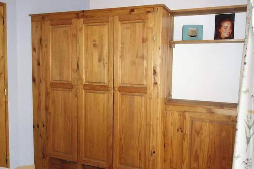 Le Haut Balcon, a sunny high-altitude chalet facing a breathtaking panorama in Valezan, La Plagne-Tarentaise