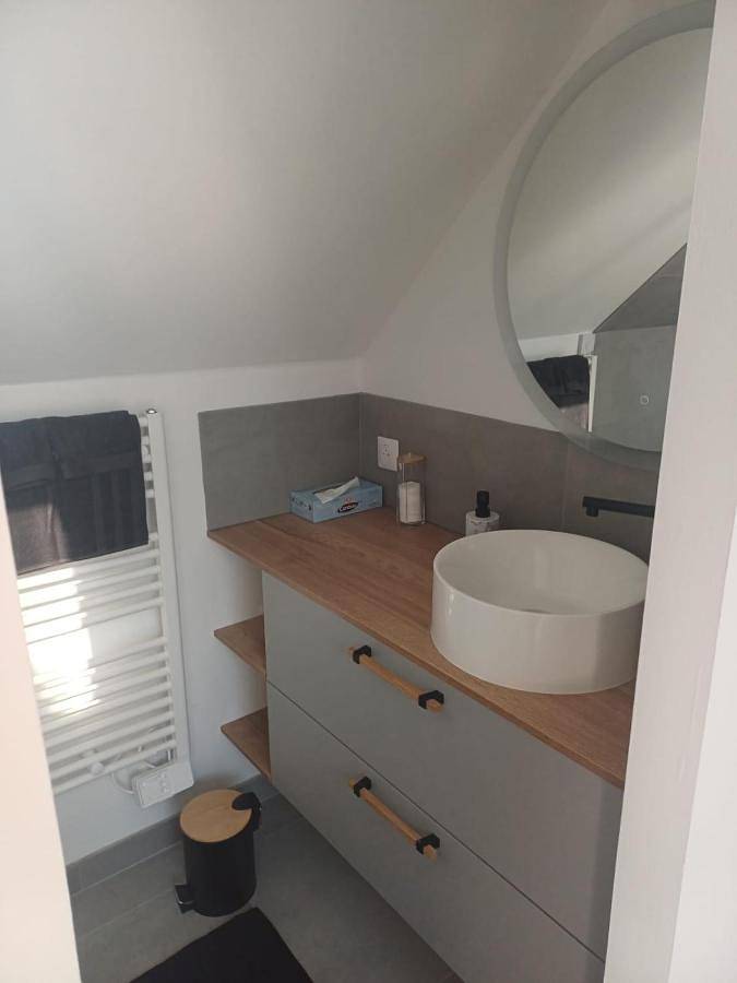 Location de vacances pour 6 personnes, avec jardin et terrasse à Poses (homonymie) - 4