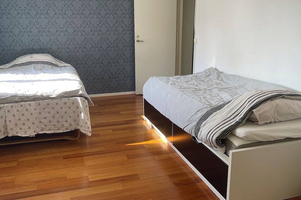 Large charming house with calm and green surroundings in Södertälje, Schwedische Ostsee