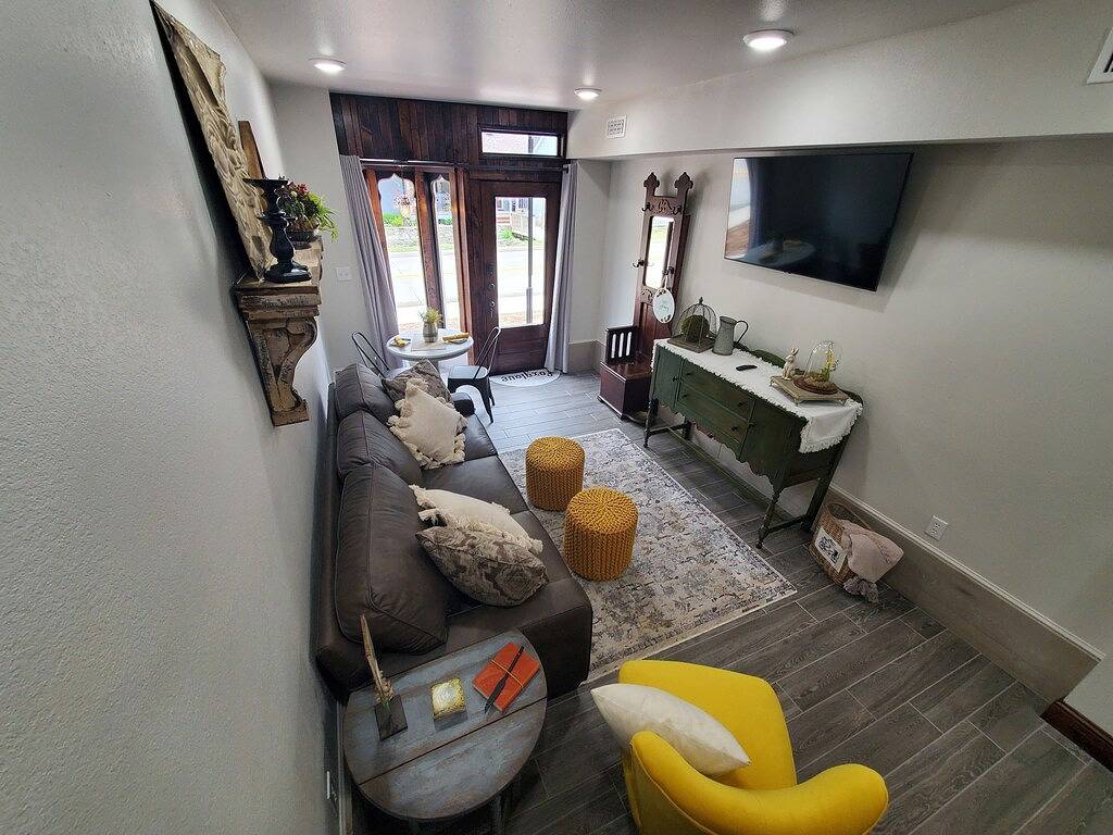 Historic Tiny House - Down on Main Street! in Eureka Springs, Carroll County (AR)