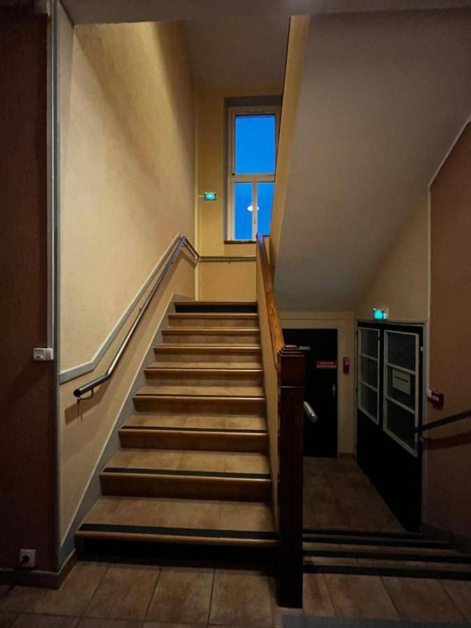 Hôtel pour 13 personnes, avec terrasse, animaux acceptés à Chabanais - 4