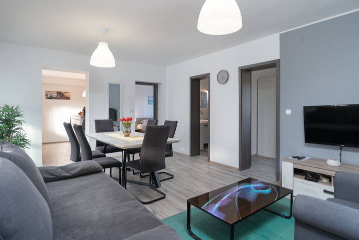 Villa pour 8 personnes, avec piscine et jardin, animaux acceptés dans Vir - 2