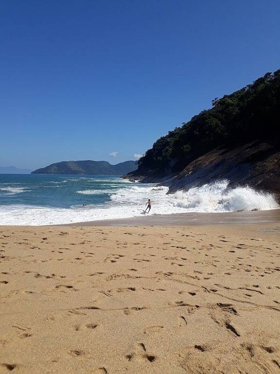 Triplex Cond House, - 4Dorm.- Mts From The Beach - Air Condic in Toninhas Ubatuba, Ubatuba