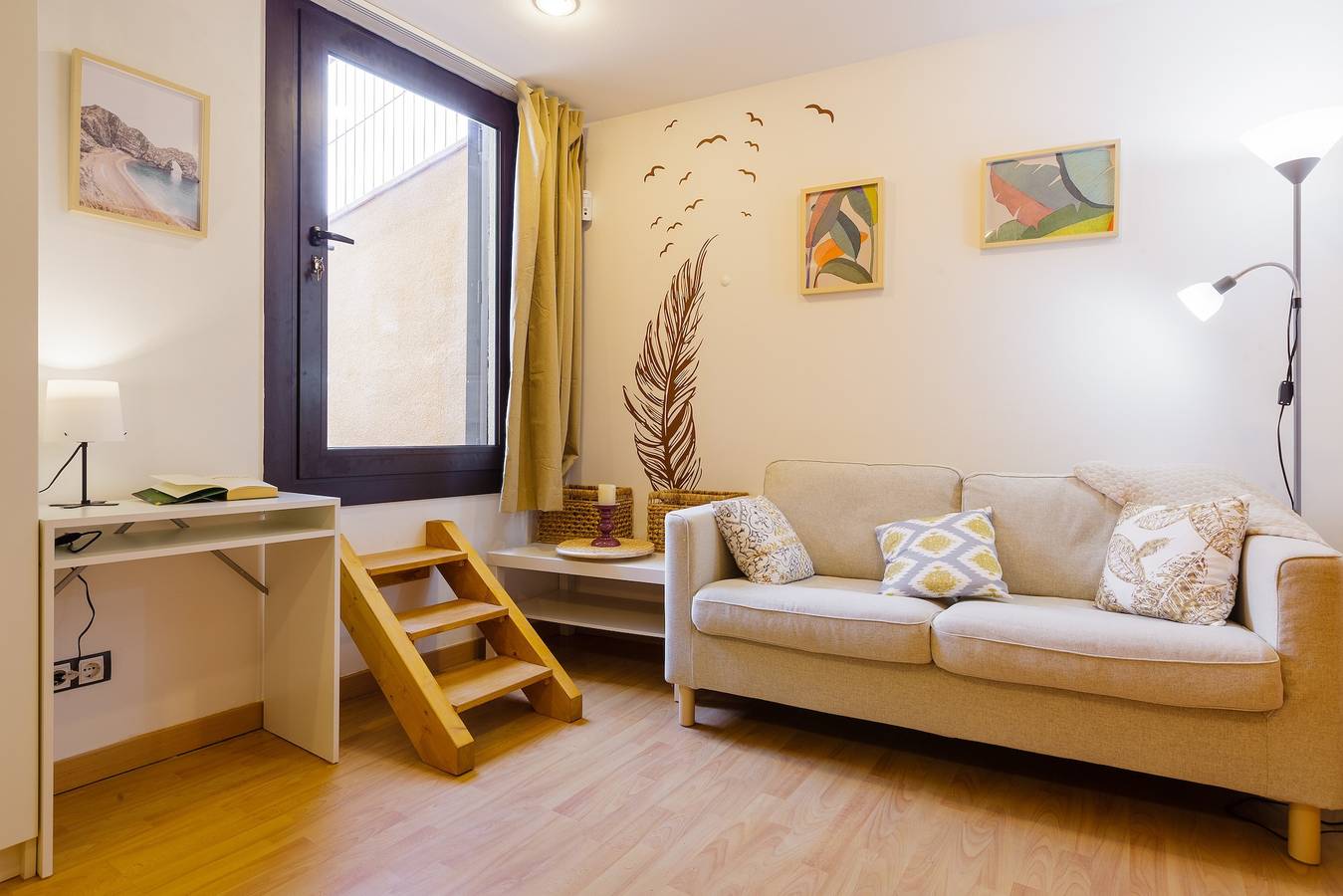 Apartamento entero, Apartamento 'Sauc Beach' con terraza privada, Wi-Fi y aire acondicionado in Canet de Mar, Costa del Maresme