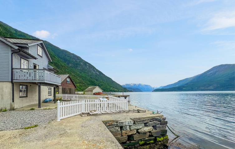 Ferienhaus für 10 Personen mit Terrasse in Djønno, Ullensvang herad