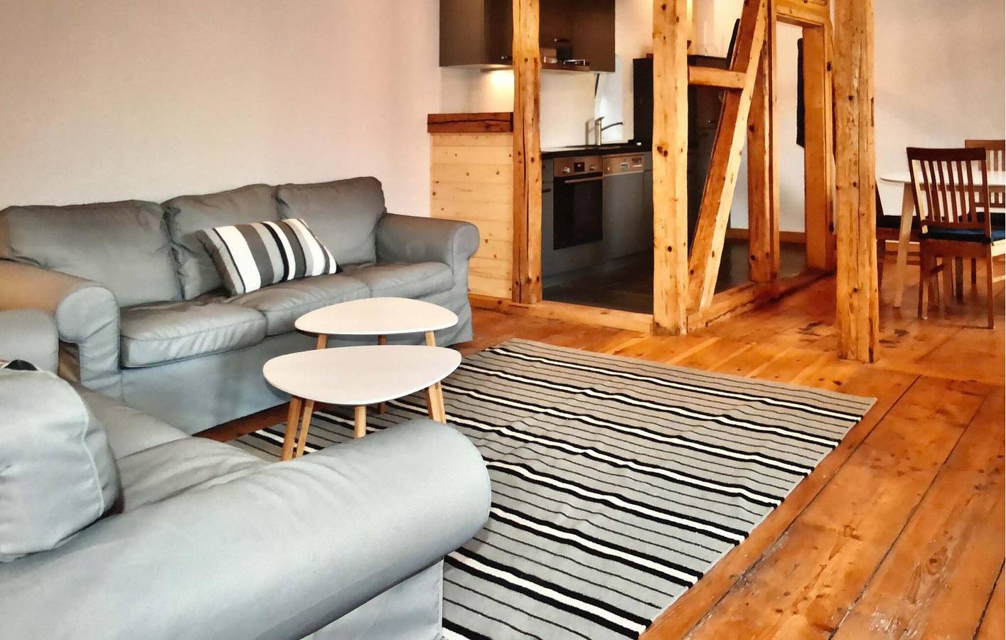 Ganze Ferienwohnung, Gemütliches Riverside Apartment mit WiFi & Parkplatz in Wangen (Nebra), Nebra (Unstrut)