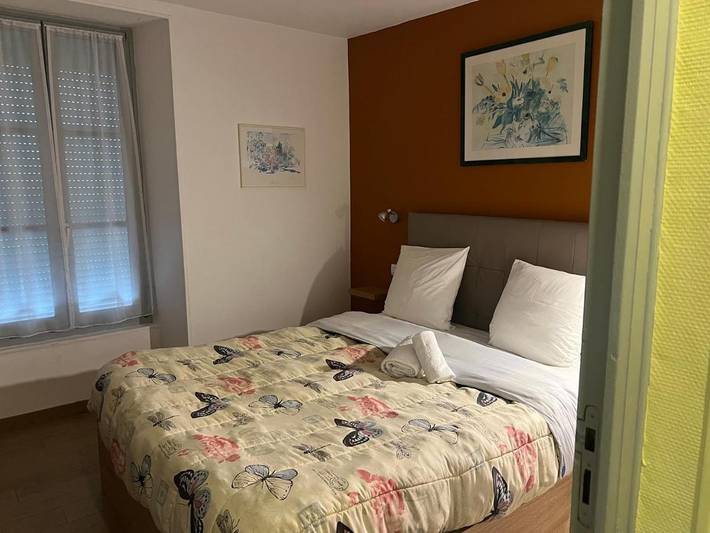 Hôtel pour 2 personnes, avec vue et terrasse, animaux acceptés à Migennes - 3
