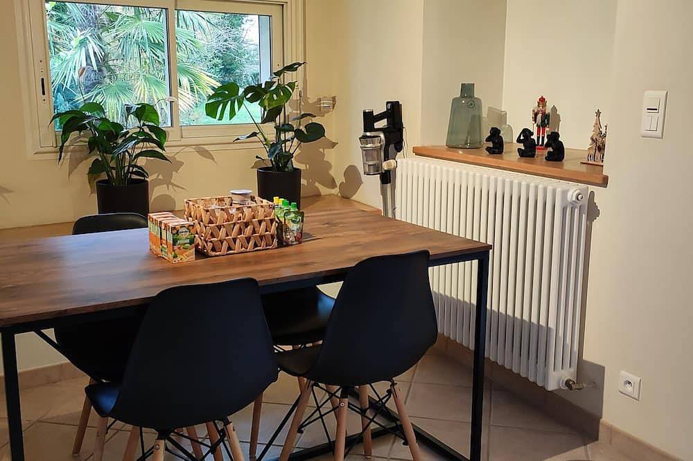 🐕la Patte Charentaise🐕 Avec Parking Privé. Petit Déjeuner Offert la 1ere Nuit in Saintes, Saintes region