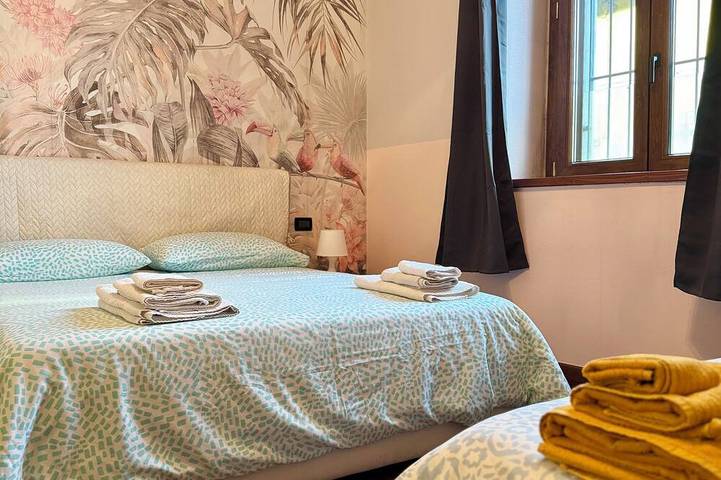 Appartamento intero, Casa Di Mirco - Ampio E Moderno Bilocale in Castenedolo, Provincia di Brescia