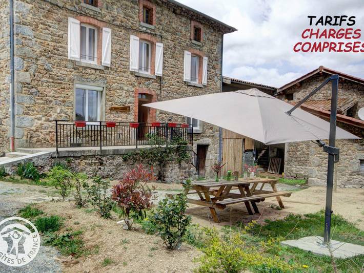 Gîte pour 12 personnes, avec Terrasse et Jardin