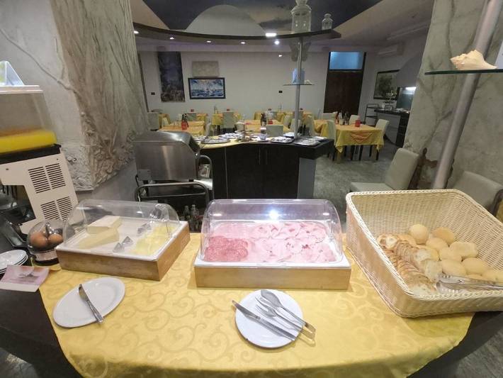 Hotel für 2 Personen, mit Garten in Marina di Massa - 3