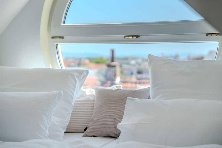 Ganze Wohnung, Altbau Apartment in Bahnhofsnähe mit Heimkino & Terrasse in Worms, Kurpfalz