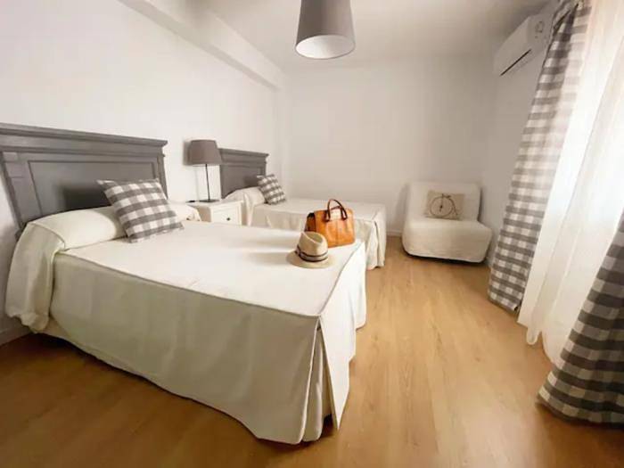 Gîte pour 5 personnes, avec terrasse à Jerez de la Frontera - 4