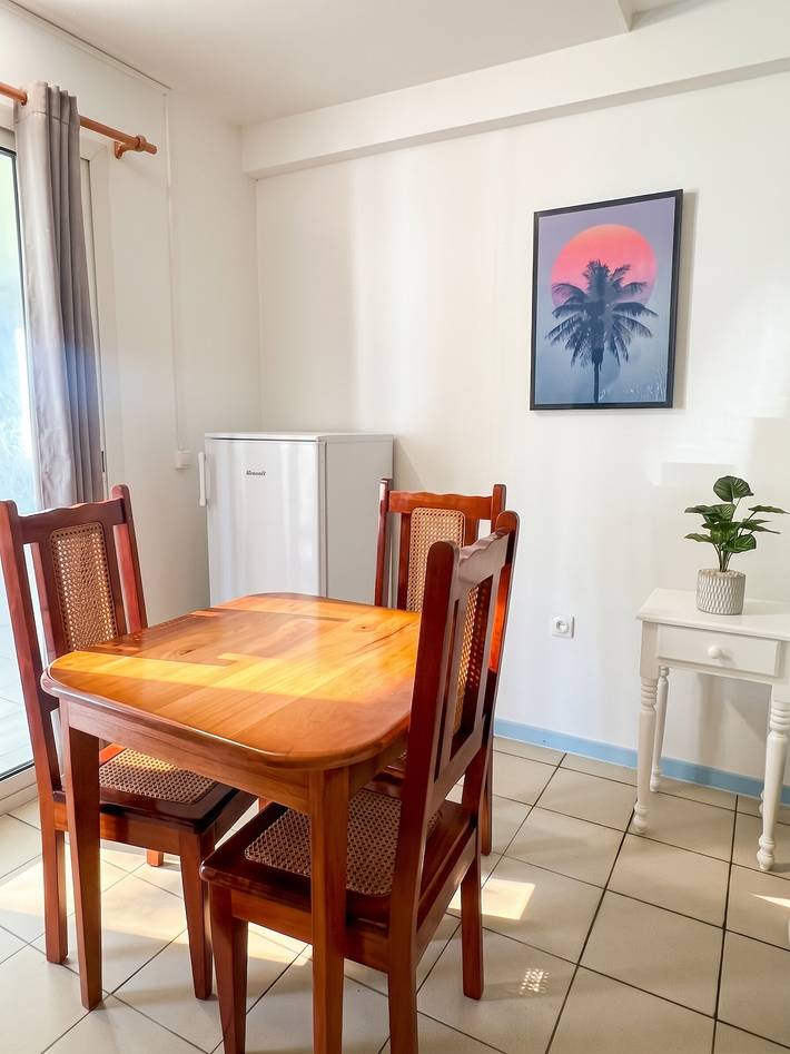 Ganze Wohnung, Apartment in Le Marigot 24 m² mit Pool in Le Marigot, Martinique