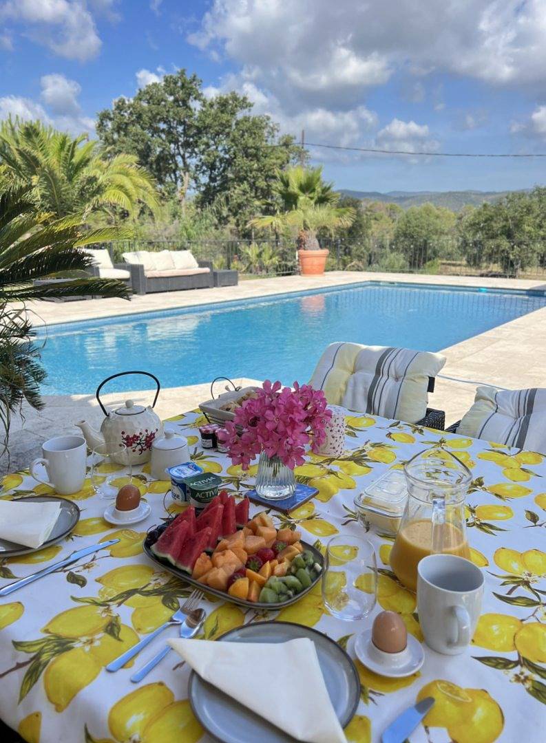 Villa La Source 83 - Chambres proche de Saint-Tropez - Chambre 5 et 6 - familiale (sur demande) in Cogolin, Région de Draguignan