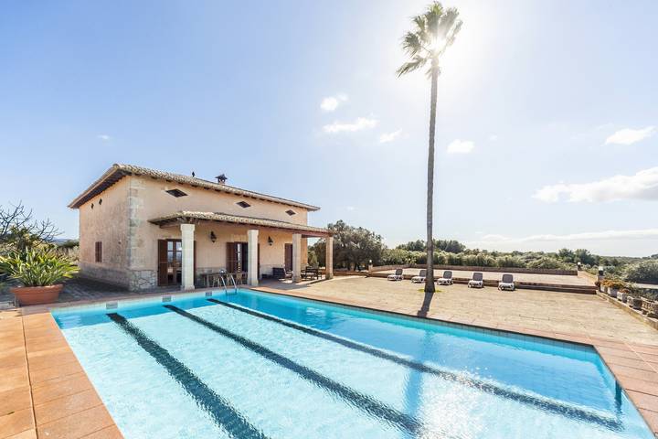 Bauernhof für 16 Personen, mit Balkon und Terrasse sowie Garten und Pool in Palma