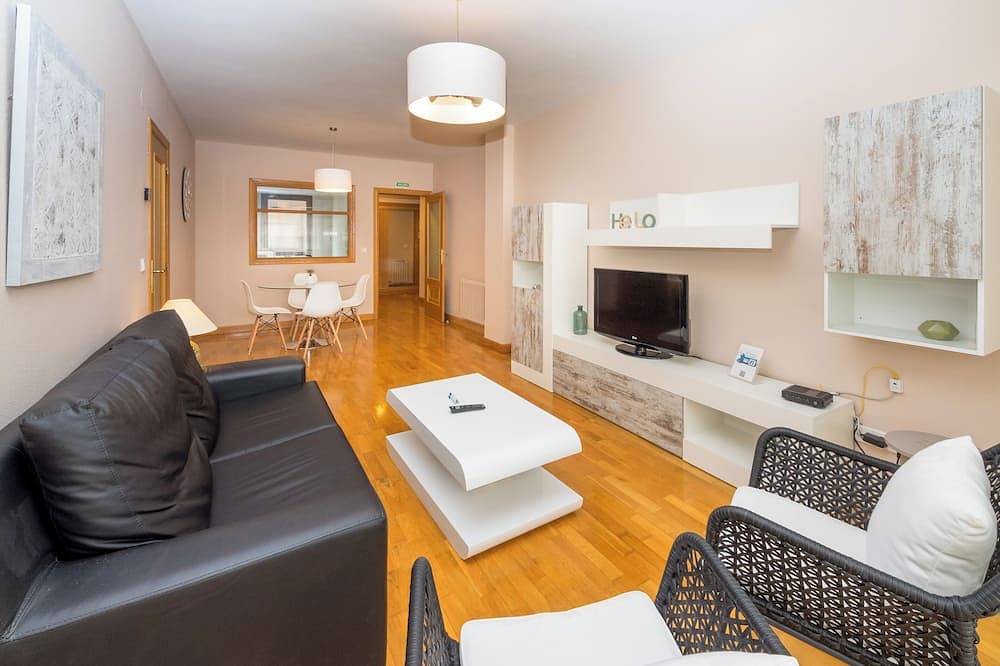 Entire apartment, Apartamento Zona Clínica Universitaria in Pamplona, Navarra Province