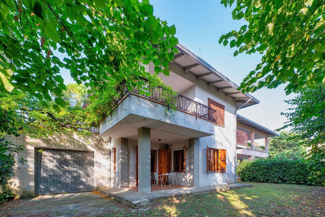 Entire apartment, Guesthost - Il Glicine Flat x4 in Perugia, Perugia Province