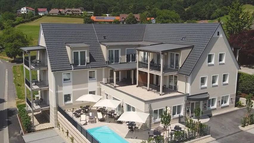 Ferienwohnung für 3 Personen, mit Garten und Pool, mit Haustier in Bad Gleichenberg