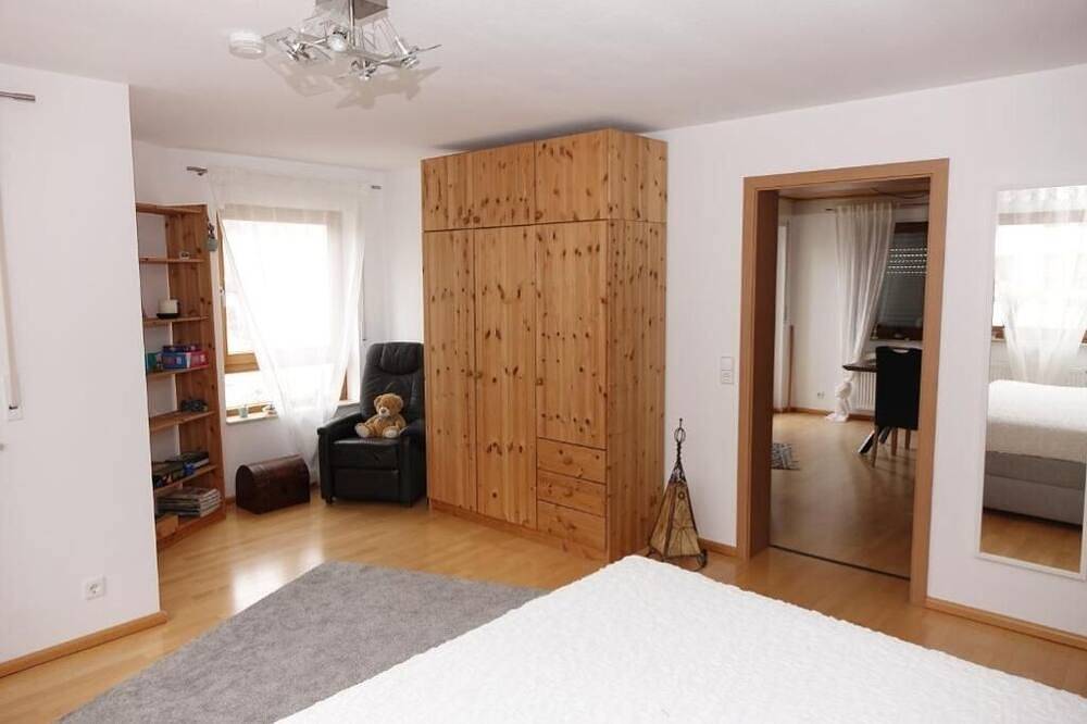 Ganze Wohnung, Fewo Anna - ruhig gelegen, mitten in der Natur, unmittelbar am Neckarsteig in Neckarsteinach, Bergstraße