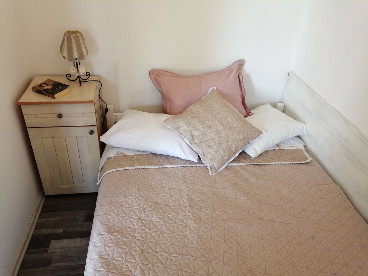 Ganze Wohnung, One Bedroom Apartment with Terrace in Jablanac, Naturpark Velebit