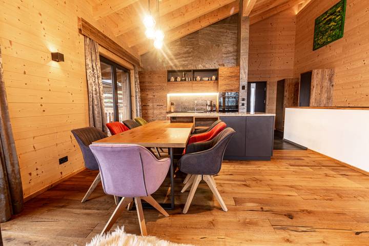 Ferienhaus für 6 Personen, mit Balkon und Terrasse sowie Garten in Niedernsill