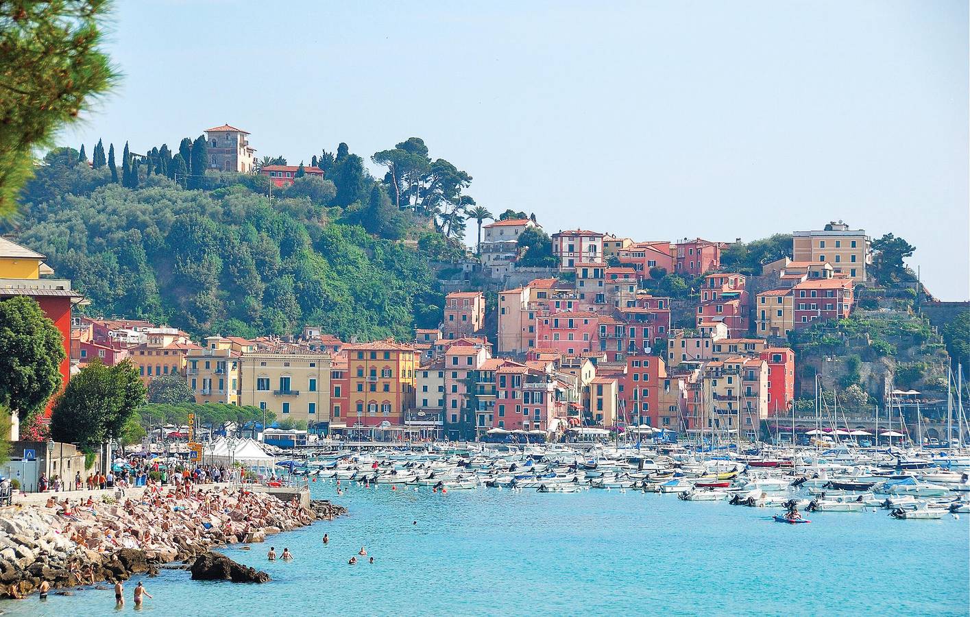 Appartement de vacances entier, Appartement confortable avec Wi-Fi et cuisine, à 1,5 km du bord de mer et du centre-ville in La Spezia (Ville), La Spezia