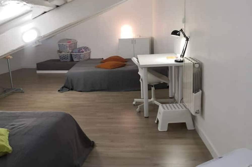 Entire apartment, L'Atelier Usu15 downtown Grenoble in Grenoble, Isère