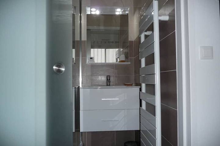 Appartement entier, Appartement neuf climatisé T2 , classé 4*** Vue Mer  avec Piscine garage privé in Antibes, Côte méditerranéenne (France)