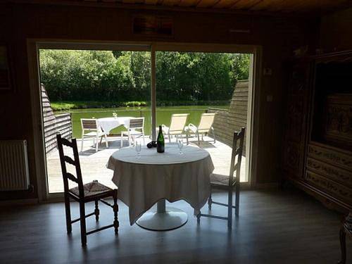 Gîte pour 4 personnes, avec terrasse et vue sur le lac, animaux acceptés à Tréméoc - 4