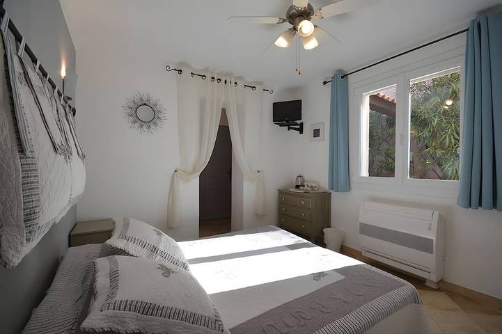 Chambre d’hôte pour 3 personnes, avec piscine et jardin à Bédoin - 2